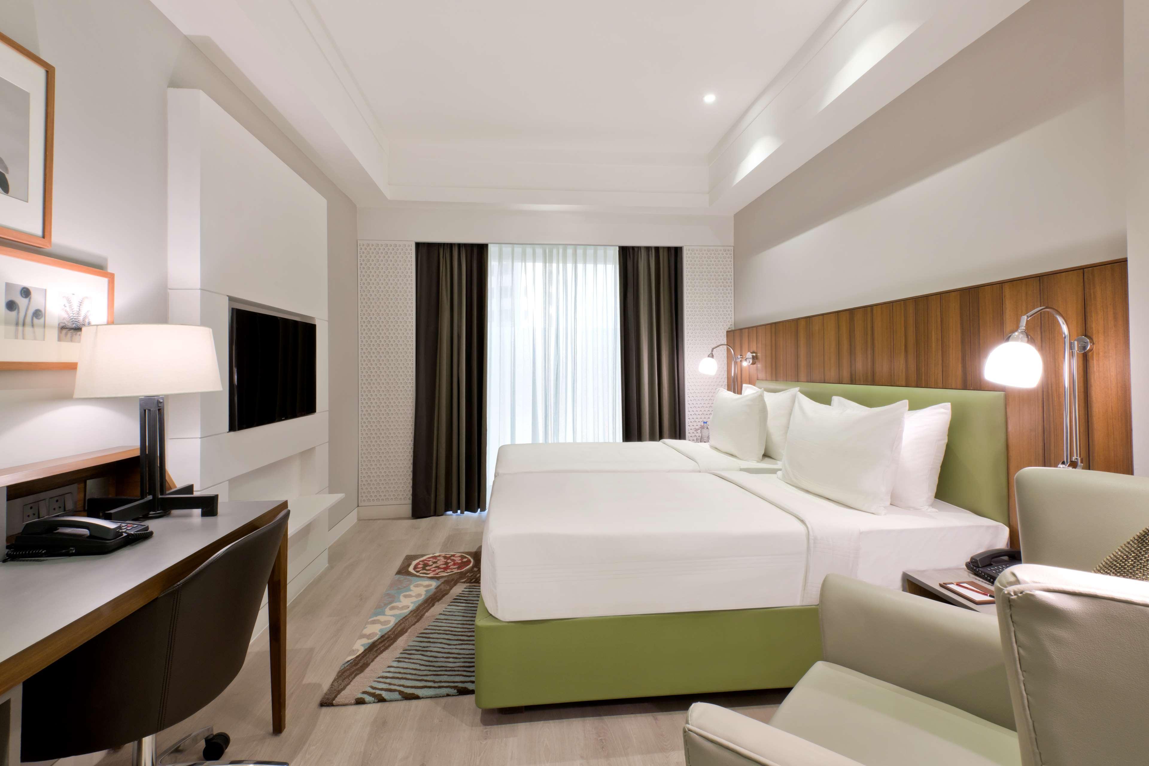 Hotel Country & By Radisson Chandigarh