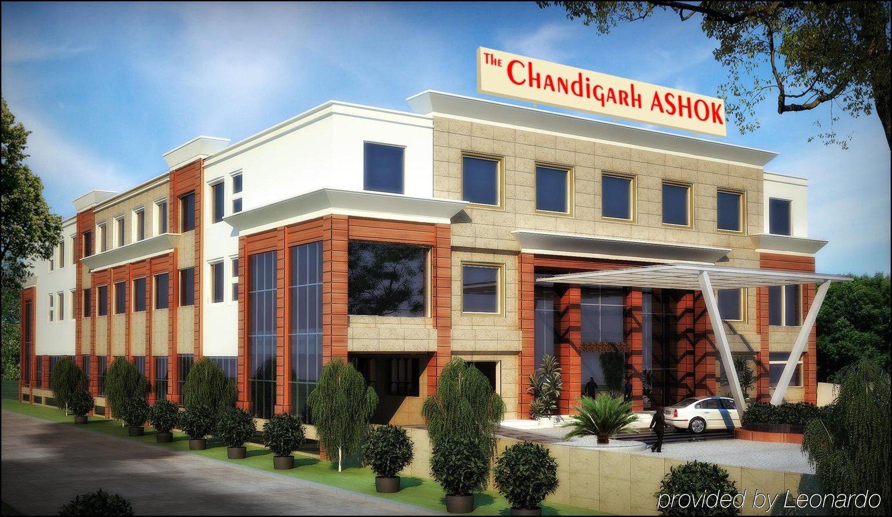 Hotel Country & By Radisson Chandigarh