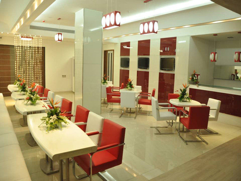 Hotel Country & By Radisson Chandigarh 4*