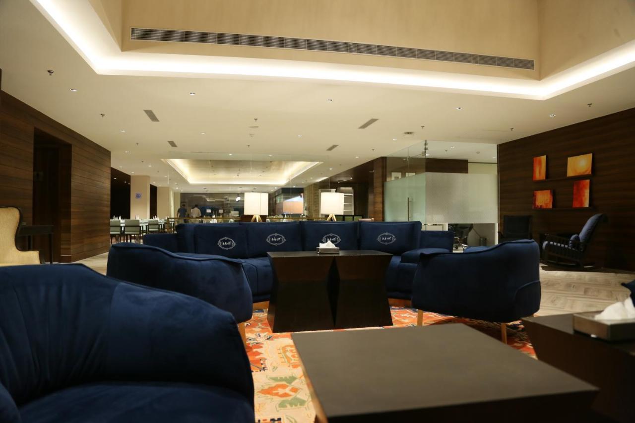 Country & By Radisson Chandigarh 4* Zirakpur