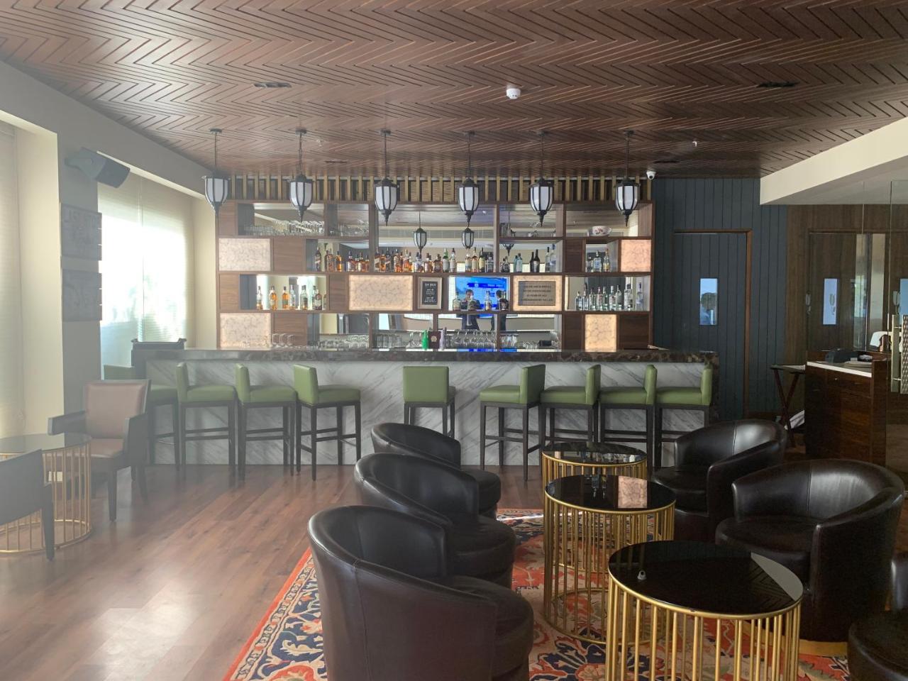 Hotel Country & By Radisson Chandigarh